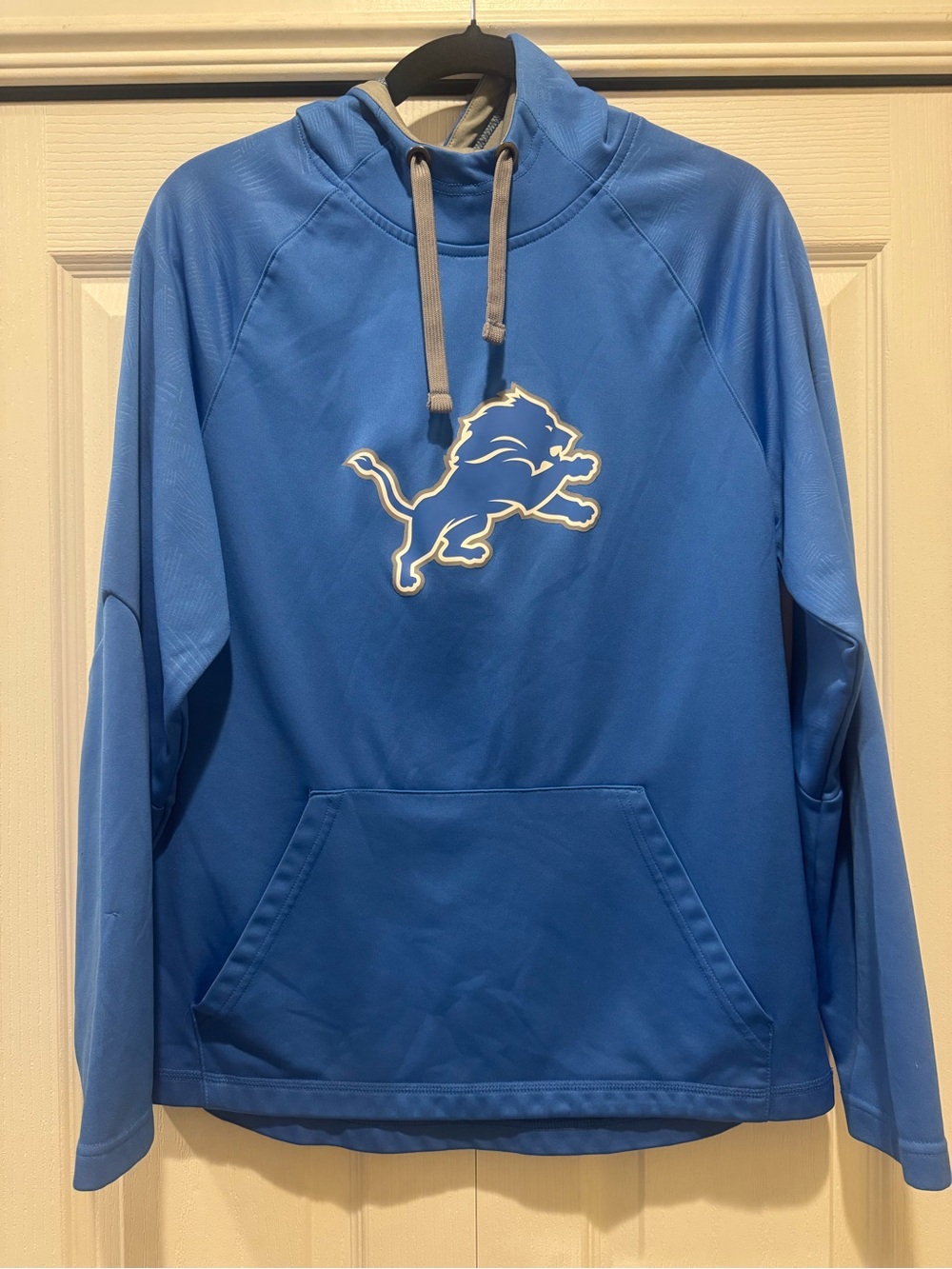 Fanatics Detroit Lions Light Blue and Gray Pullover Hoodie- size Men’s Medium.
